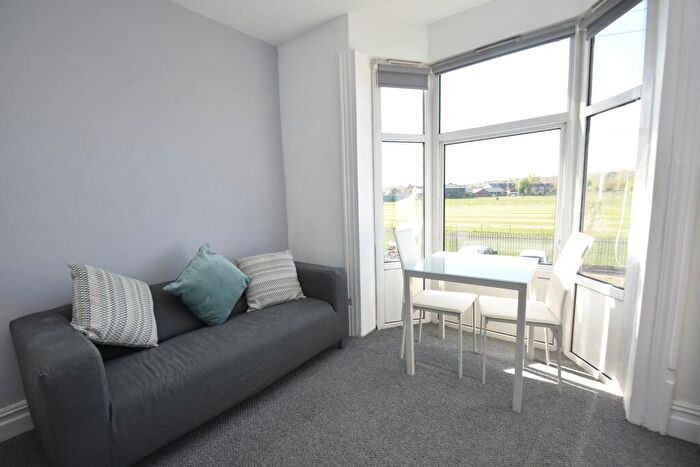 1 Bedroom Flat To Rent In Newport Road, Roath, Cardiff, CF24