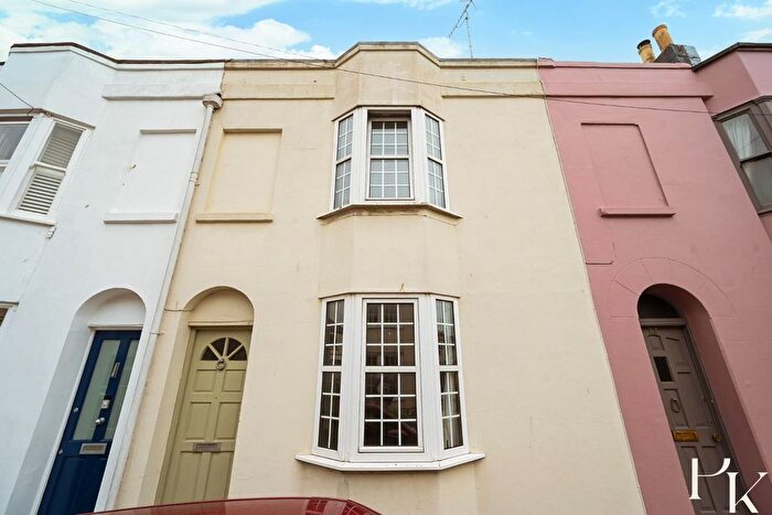2 Bedroom Terraced House To Rent In Cheltenham Place, Brighton, BN1
