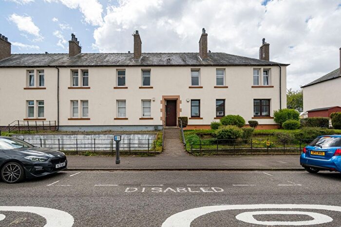 3 Bedroom Flat For Sale In Barnes Avenue, Dundee, DD4