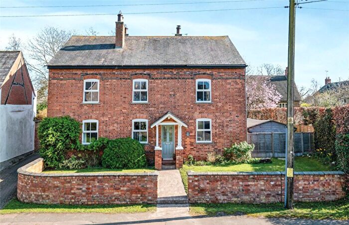 5 Bedroom Detached House For Sale In Kelmarsh Road, Clipston, LE16