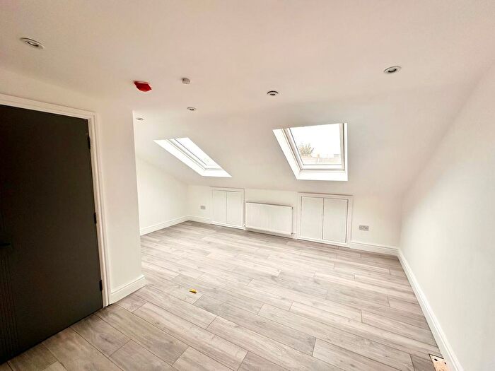 Studio To Rent In Bowness Road, London, SE6