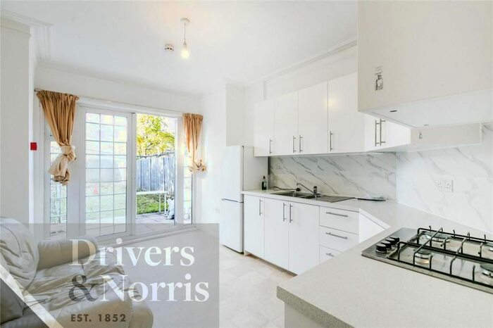 5 Bedroom Terraced House To Rent In Boreham Road, Turnpike Lane, London, N22