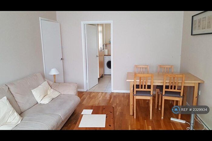 1 Bedroom Flat To Rent In Wolvercote, Oxford, OX2