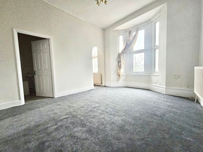 1 Bedroom Flat To Rent In High Street, London, SE20