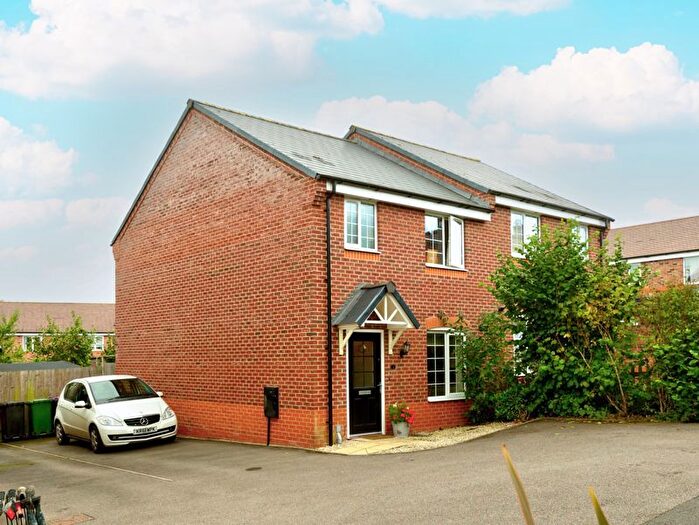 3 Bedroom Semi-detached House For Sale In The Waggonway, Broseley, TF12