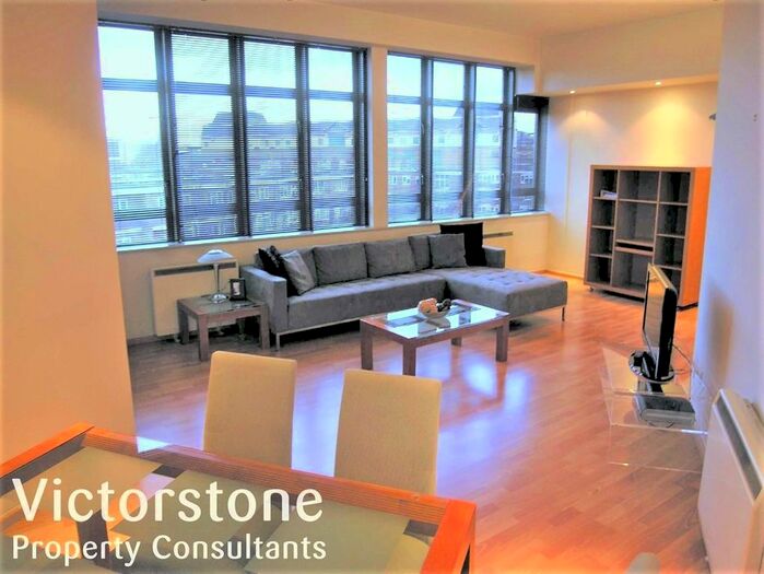 2 Bedroom Flat To Rent In Lawrence House, City Road, Clerkenwell, London, EC1V