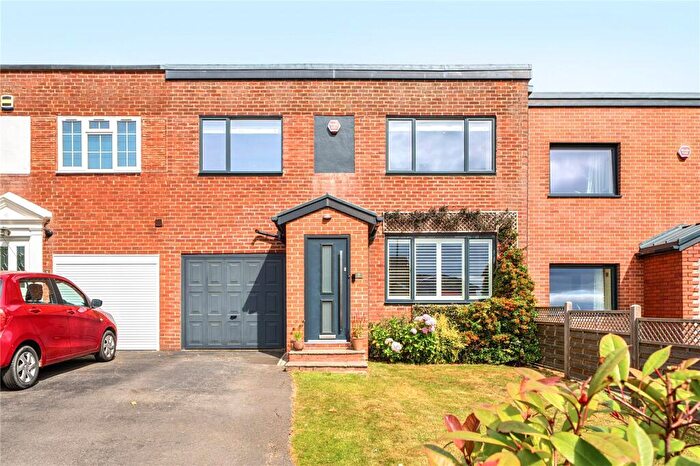 4 Bedroom Terraced House For Sale In Ashgarth Way, Harrogate, HG2