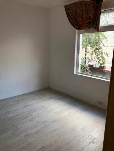 5 Bedroom Terraced House To Rent In Station Road, London E7