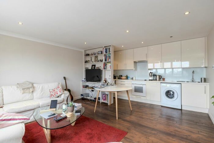 1 Bedroom Flat To Rent In Colville Gardens, London, W11