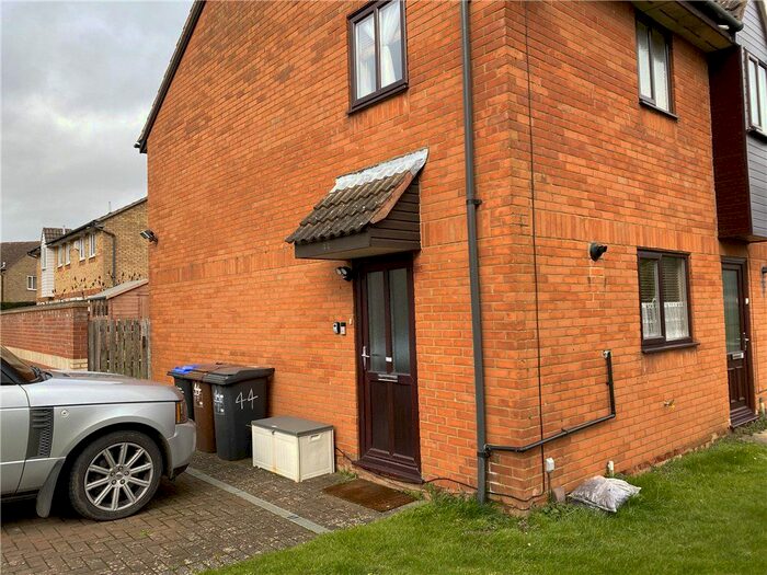 2 Bedroom End Of Terrace House To Rent In Bank View, Bank View, East Hunsbury, NN4
