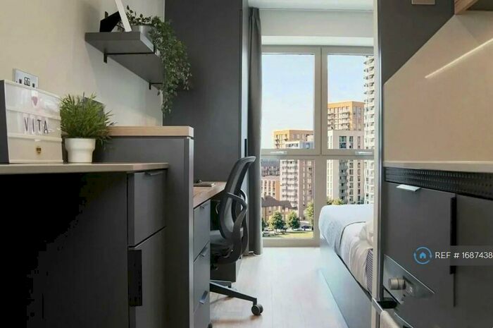 Studio To Rent In Loampit Vale, London, SE13