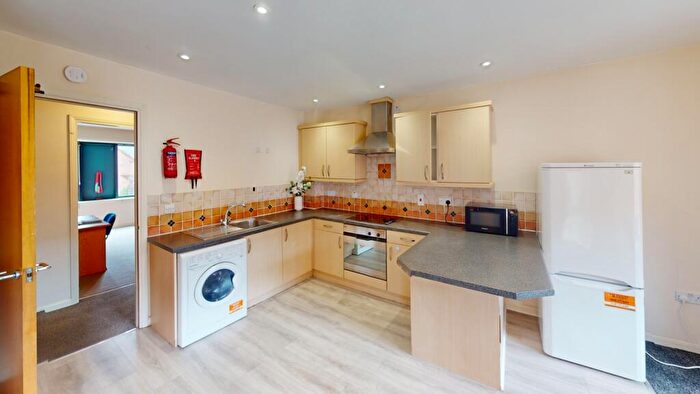 2 Bedroom Apartment To Rent In Royal Victoria Court, Gamble Street, Nottingham, Nottinghamshire, NG7