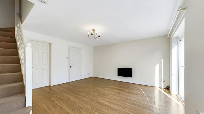 3 Bedroom Terraced House For Sale In Flowerden Court, Milnthorpe, LA7
