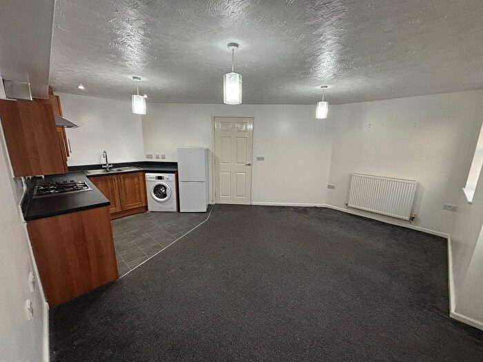 2 Bedroom Flat To Rent In Manorhouse Close, Walsall, WS1