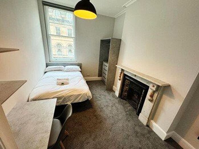 9 Bedroom Semi-Detached House To Rent In Queens Road, Bristol, BS8