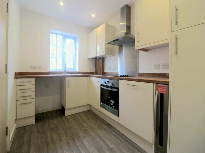 3 Bedroom House To Rent In Kiln Court, Kirk Sandall, Doncaster, DN3