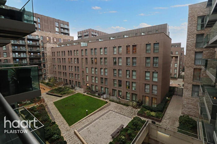 1 Bedroom Apartment For Sale In Chamberlain Court Ironworks Way, London, E13