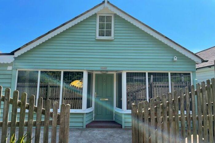 3 Bedroom Cottage To Rent In Beehive Cottages, Deal, CT14