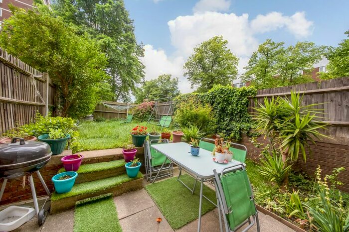 3 Bedroom Maisonette To Rent In Dacres Estate, Dacres Road, London, SE23