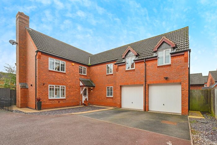 5 Bedroom Detached House For Sale In Barlow Drive, Lichfield, WS13