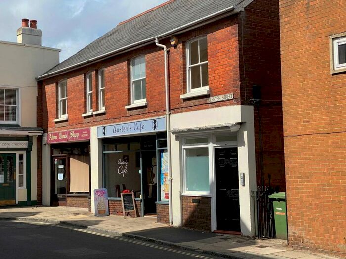 1 Bedroom Apartment To Rent In Lenten Street, Alton, GU34