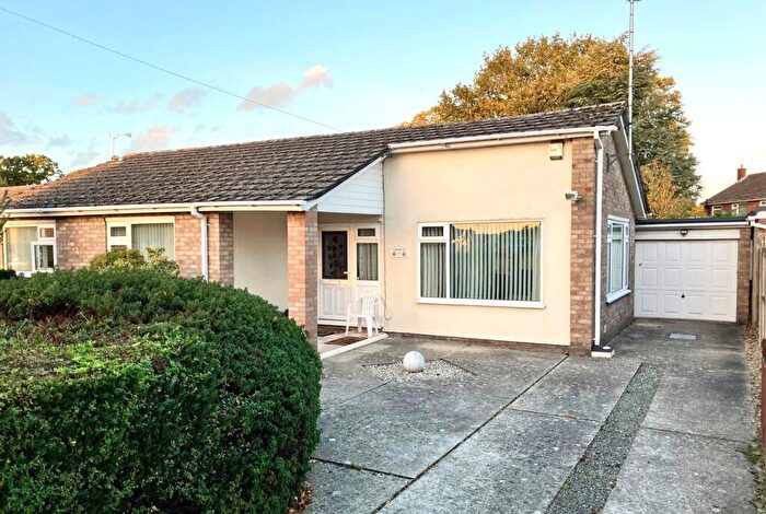 3 Bedroom Bungalow For Sale In St. Austell Road, Colchester, Essex, CO4