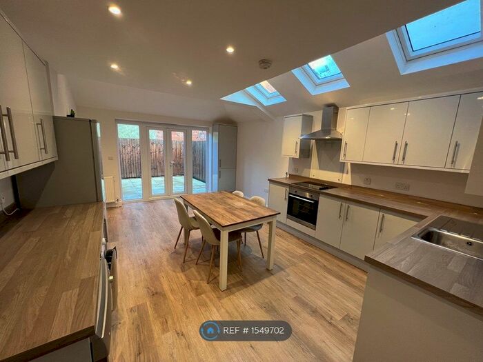 2 Bedroom Terraced House To Rent In Woodford Street, Northampton, NN1