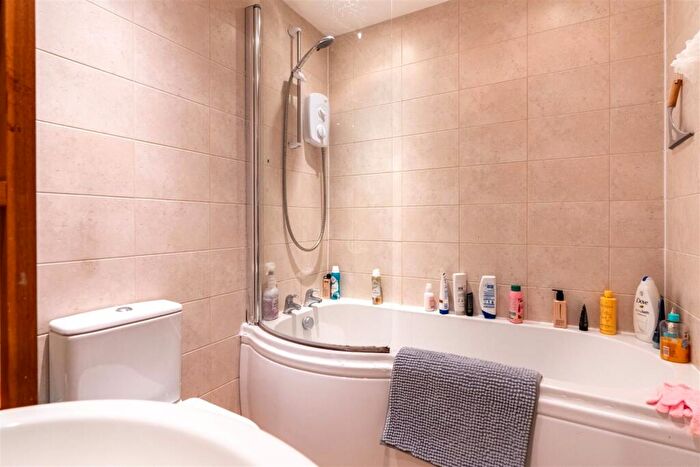 2 Bedroom Apartment To Rent In Deneside Court, Jesmond Vale, NE2