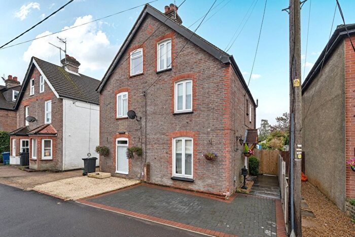 4 Bedroom Semi-detached House For Sale In George Road, Milford, Godalming, GU8