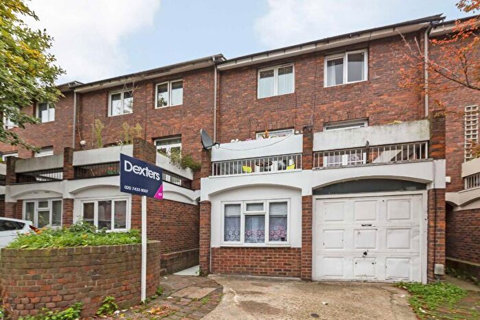 4 Bedroom House To Rent In Mutrix Road, West Hampstead, NW6