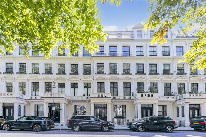 3 Bedroom Flat To Rent In Cleveland Square, London, W2