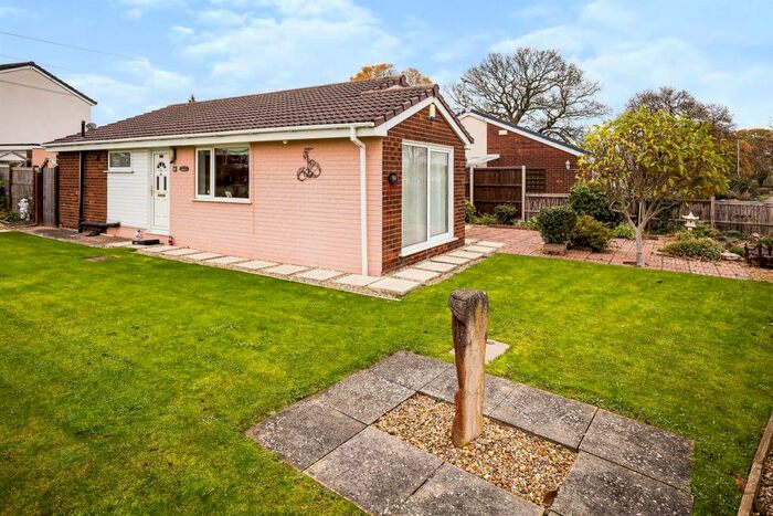 2 Bedroom Detached Bungalow For Sale In Sandy Lane, Higher Kinnerton, Chester, CH4