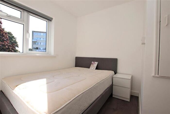5 Bedroom End Of Terrace House To Rent In Linley Close, Bath, Somerset, BA2