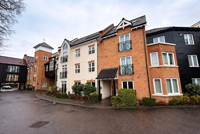 2 Bedroom Flat To Rent In Honeywell Close, Oadby, LE2