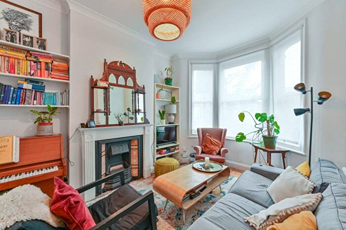 3 Bedroom Terraced House For Sale In Elcot Avenue, Peckham, London, SE15