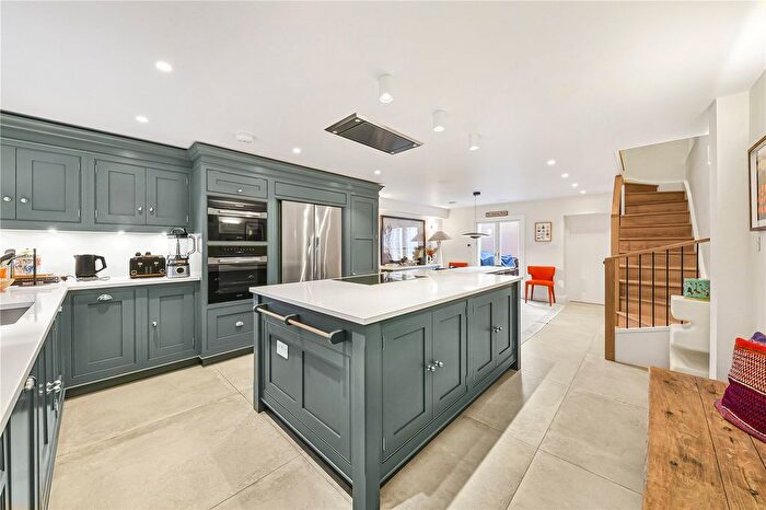 4 Bedroom Terraced House To Rent In Queens Grove, London, NW8