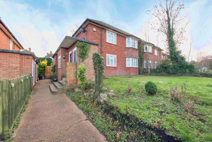 2 Bedroom Maisonette To Rent In Hill Lane, Ruislip HA4