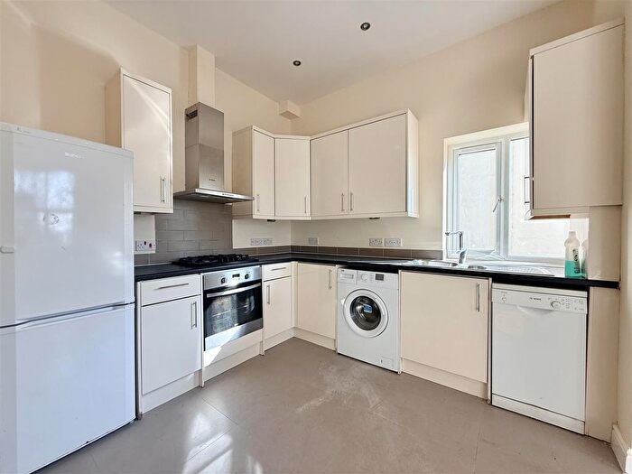 2 Bedroom Flat To Rent In St Peters Road, Croydon, CR0