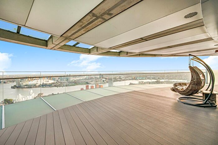 2 Bedroom Flat For Sale In Arena Tower, Crossharbour Plaza, E14