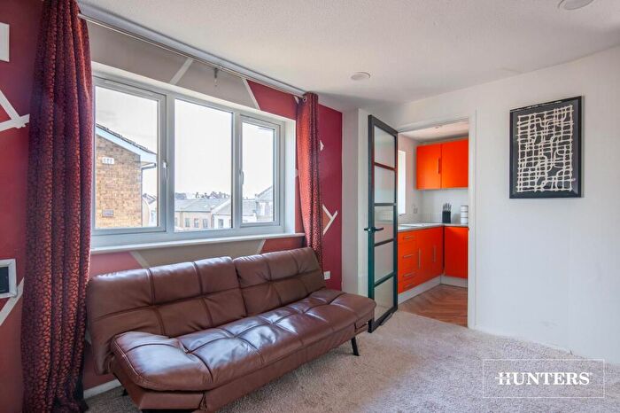 1 Bedroom Apartment For Sale In Collins House, London, NW10