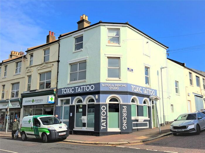 2 Bedroom Flat To Rent In Bohemia Road, St. Leonards-On-Sea, East Sussex, TN37