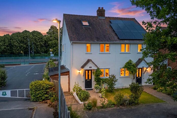 3 Bedroom Semi-Detached House For Sale In Peaslands Road, Saffron Walden, CB11
