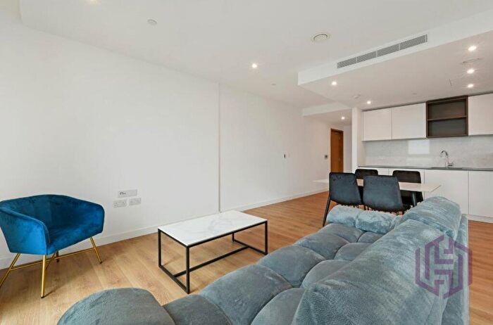 1 Bedroom Flat To Rent In Marsh Wall, London, E14