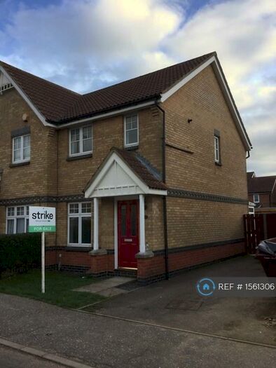 2 Bedroom Semi-Detached House To Rent In Gulls Croft, Braintree, CM7