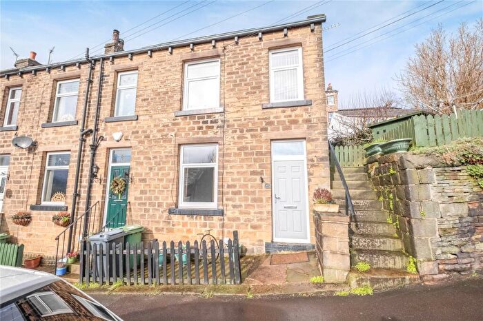 3 Bedroom End Of Terrace House For Sale In Handel Street, Golcar, Huddersfield, HD7
