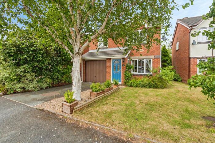 4 Bedroom Detached House For Sale In Farleigh Close, Westhoughton, Bolton, Greater Manchester, BL5