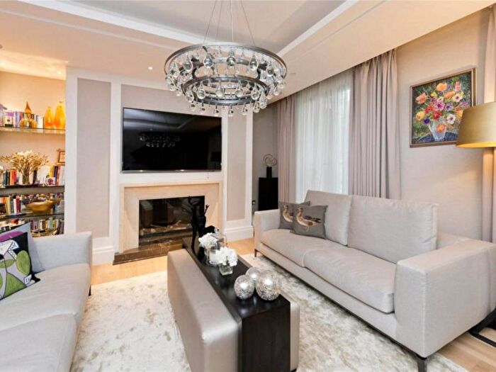 6 Bedroom Property To Rent In Hans Place, London, SW1X