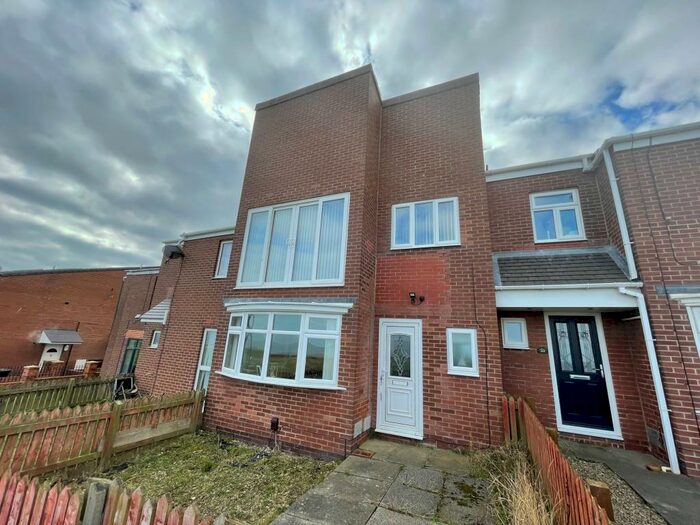 2 Bedroom Terraced House To Rent In Hertford Avenue, South Shields, Tyne And Wear, NE34