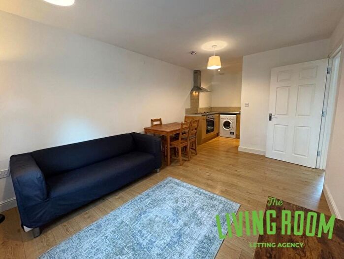 1 Bedroom Flat To Rent In Blackweir House, Cathays, Cardiff, CF10