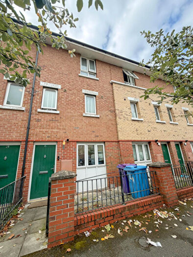 3 Bedroom House For Sale In Golders Green, Liverpool, L7